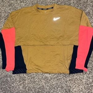 Nike pullover